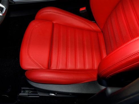 New 2025 Alfa Romeo Stelvio Sprint image 18