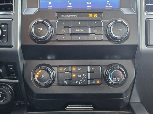 Certified 2022 Ford F250 XLT w/ XLT Value Package image 20