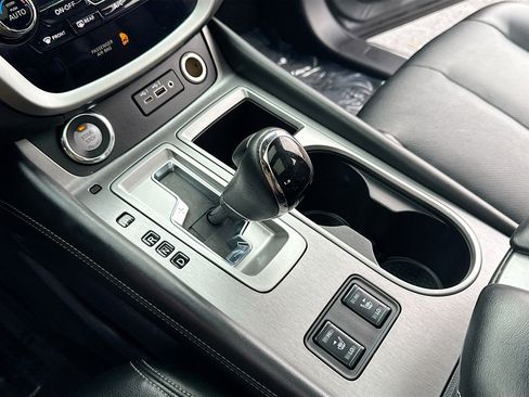 Used 2022 Nissan Murano SL w/ SL Moonroof Package image 10