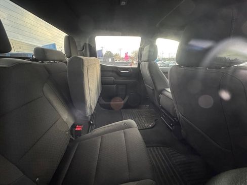 Used 2022 Chevrolet Silverado 1500 Custom image 4