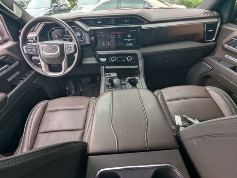 Used 2024 GMC Sierra 1500 Denali w/ Denali Reserve Package RWD image 2