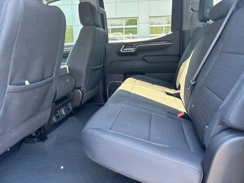 Used 2024 Chevrolet Silverado 1500 LT AWD/4WD image 14