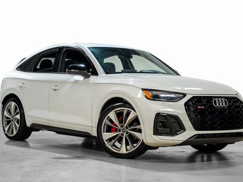 Used 2021 Audi SQ5 Prestige w/ Prestige Package image 2