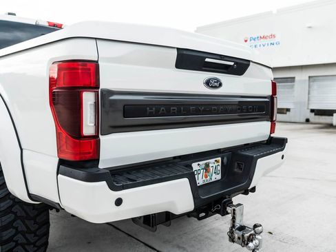 Used 2020 Ford F250 Lariat w/ Lariat Ultimate Package AWD/4WD image 14