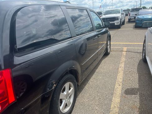 Used 2012 Dodge Grand Caravan SXT FWD image 15