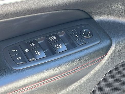 Used 2019 Jeep Grand Cherokee Trailhawk image 12