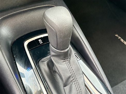 Used 2022 Toyota Corolla LE image 16