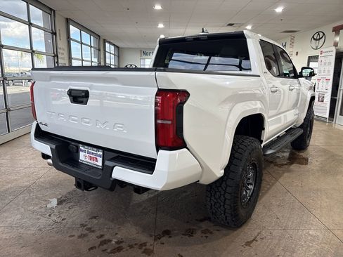New 2026 Toyota Tacoma SR5 AWD/4WD image 2