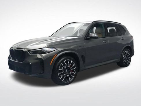 New 2026 BMW X5 xDrive50e w/ M Sport Package AWD/4WD image 9