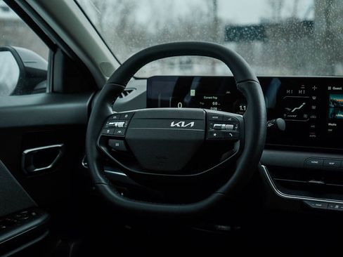 New 2025 Kia K4 EX image 14