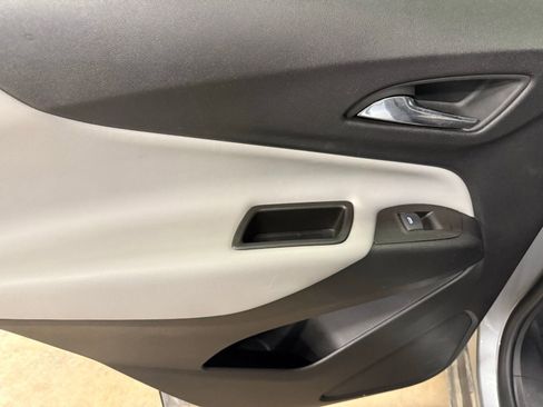 Used 2024 Chevrolet Equinox LS w/ LS Convenience Package FWD image 16