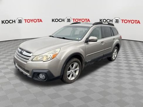Used 2014 Subaru Outback 2.5i Premium w/ Moonroof Package image 3
