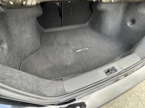 Used 2025 Nissan Sentra SV FWD image 29