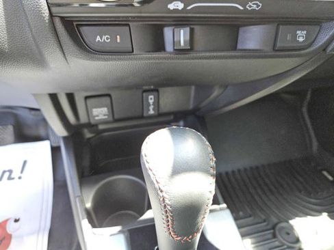 Used 2018 Honda Fit Sport image 22