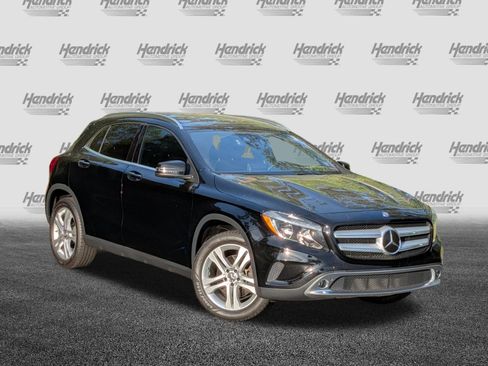 Used 2016 Mercedes-Benz GLA 250 4MATIC image 2