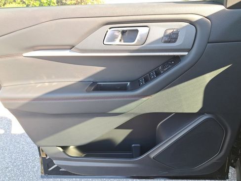 New 2026 Ford Explorer ST-Line w/ ST-Line Street Pack image 23