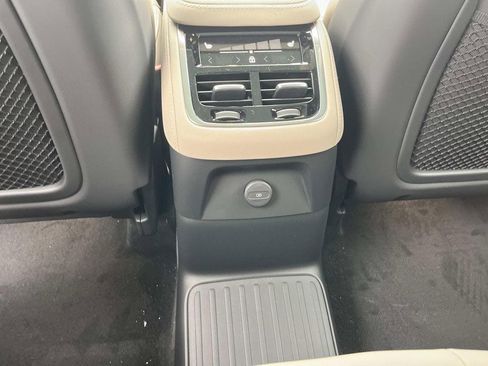 New 2026 Volvo XC90 T8 Plus image 17