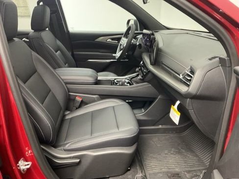 New 2026 Chevrolet Traverse LT FWD image 24