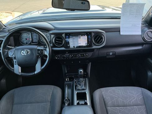 Used 2016 Toyota Tacoma TRD Sport w/ Towing Package image 20