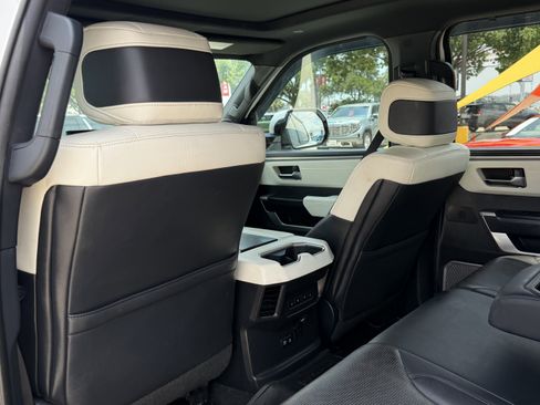Used 2024 Toyota Tundra Platinum AWD/4WD image 12