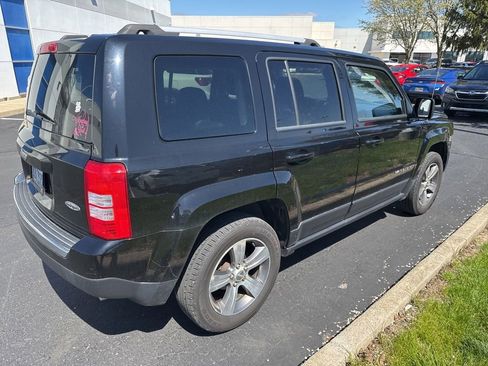 Used 2017 Jeep Patriot High Altitude image 5