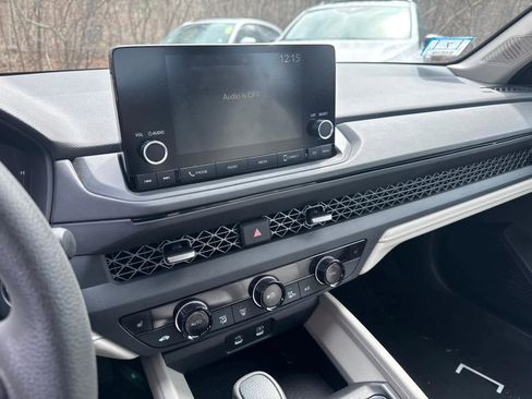Used 2024 Honda Accord EX image 24