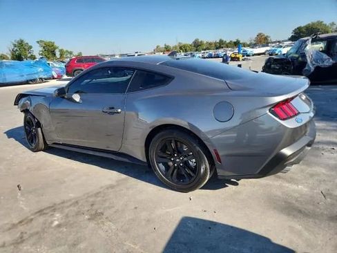 Used 2025 Ford Mustang GT image 2