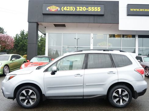 Used 2017 Subaru Forester 2.5i Limited image 4