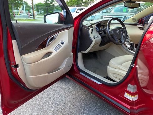 Used 2012 Buick LaCrosse Premium w/ Entertainment Package FWD image 25