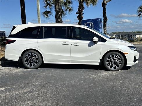 New 2026 Honda Odyssey Elite image 2