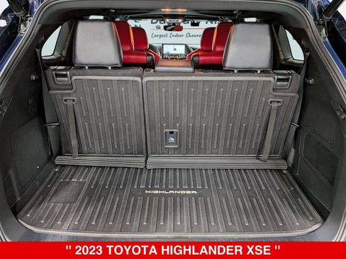 Used 2023 Toyota Highlander XSE AWD/4WD image 30