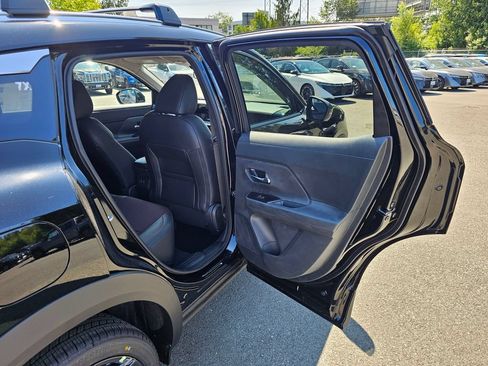 New 2026 Nissan Kicks SR w/ Cold Weather Package AWD/4WD image 22
