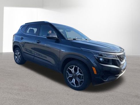 Certified 2023 Kia Seltos EX AWD/4WD image 9