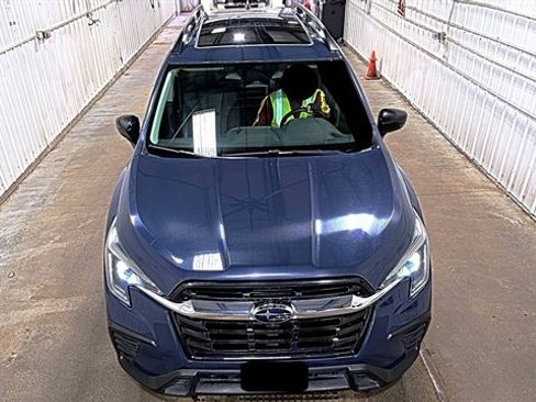 Used 2024 Subaru Ascent Limited w/ Technology Package AWD/4WD image 4