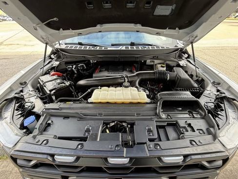 Used 2025 Ford F150 Raptor AWD/4WD image 38
