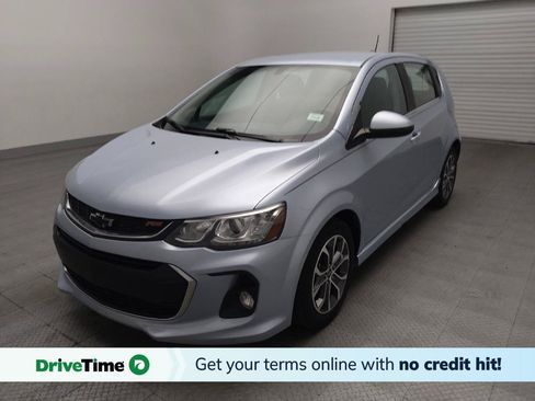 Used 2018 Chevrolet Sonic LT FWD image 1