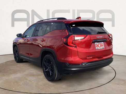 Used 2023 GMC Terrain SLE w/ Driver Convenience Package FWD image 12