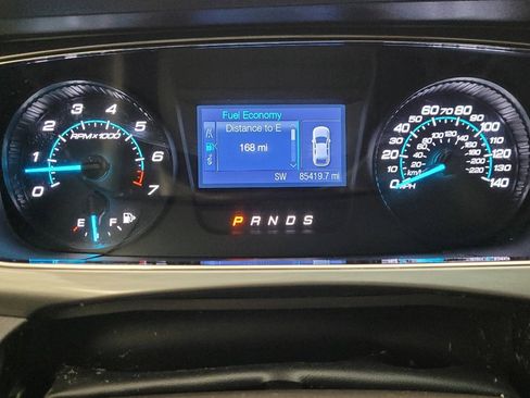 Used 2014 Ford Taurus SEL FWD image 23