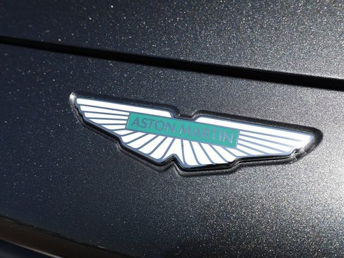 Used 2025 Aston Martin DBX 707 AWD/4WD image 10