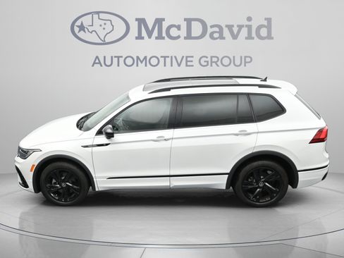 Used 2024 Volkswagen Tiguan SE R-Line FWD image 37