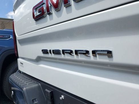 New 2026 GMC Sierra 1500 SLT w/ SLT Premium Plus Package AWD/4WD image 8