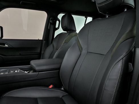 Used 2025 Lexus GX 550 AWD/4WD image 21