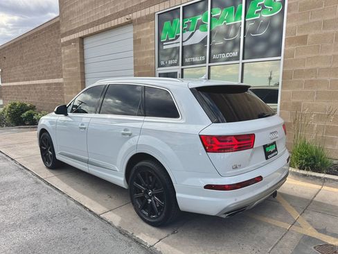 Used 2018 Audi Q7 3.0T Premium Plus w/ Premium Plus Package AWD/4WD image 3