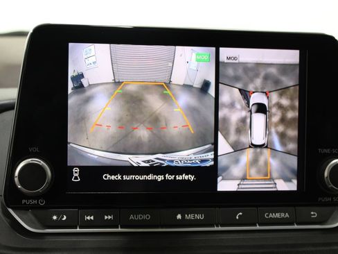 Used 2023 Nissan Rogue SL FWD image 50