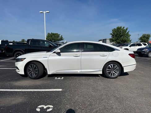 Used 2019 Honda Accord EX image 8