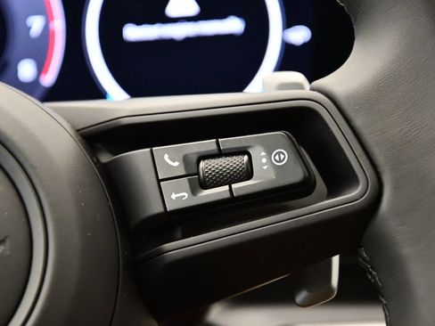 Used 2025 Porsche Cayenne S image 24