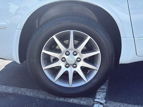 Used 2016 Buick Enclave Leather AWD/4WD image 9