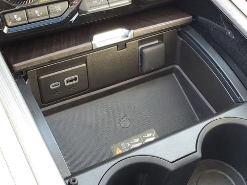 Certified 2023 GMC Yukon XL Denali image 23