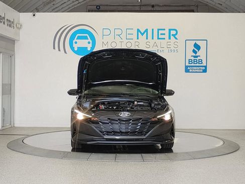 Used 2021 Hyundai Elantra SE FWD image 70