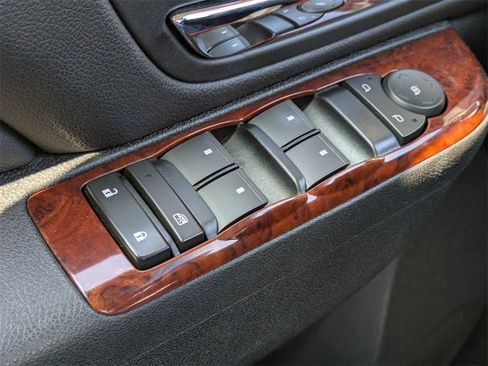 Used 2011 Chevrolet Silverado 2500 LTZ w/ LTZ Plus Package image 23